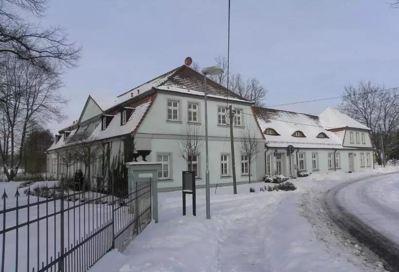 ベッドアンドブレックファースト Internat Schloss Spiegelberg