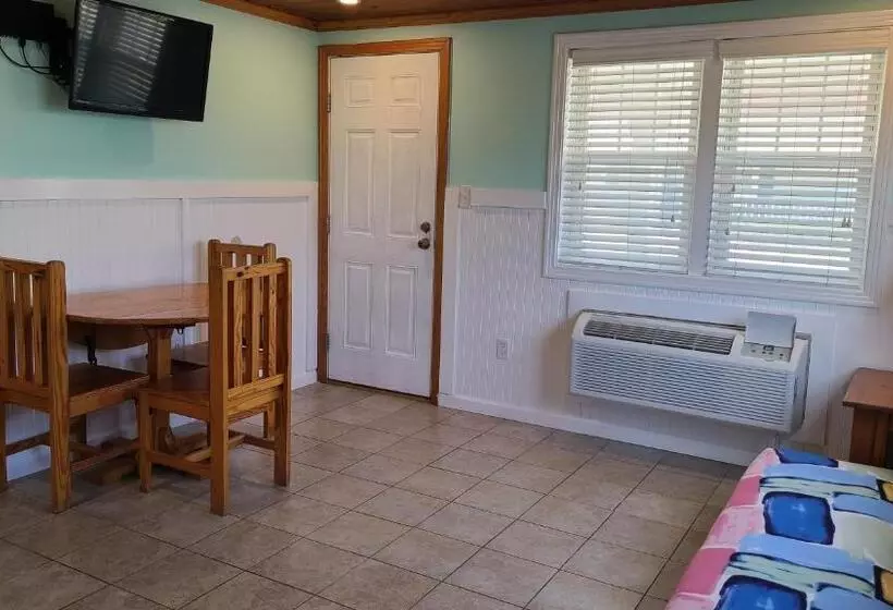 Driftin Sands Motel