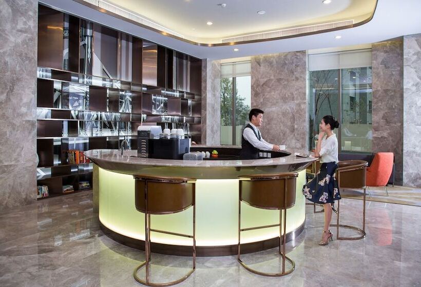 Cm Service Apartment Tianjin