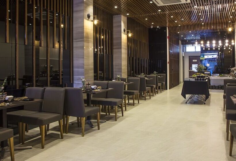 هتل Aroma Nha Trang Boutique