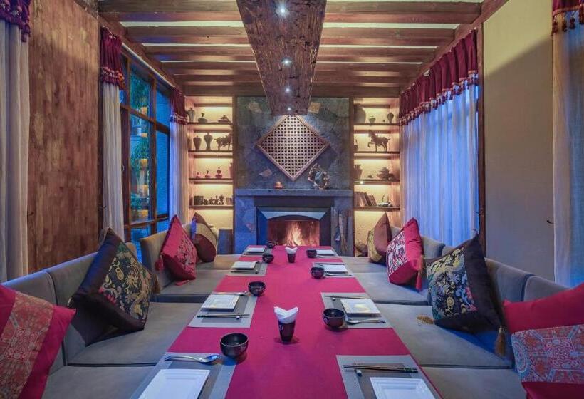 فندق Arrokhampa By Zinc Journey Shangrila