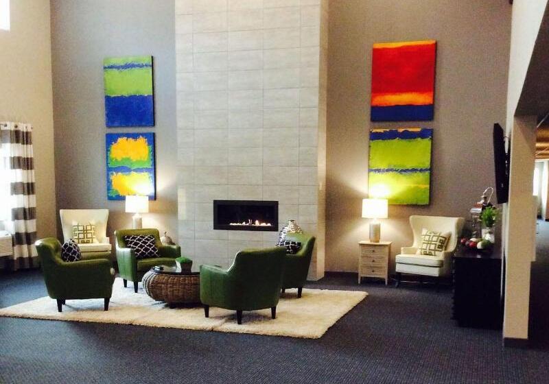 酒店 Brookstone Lodge & Suites