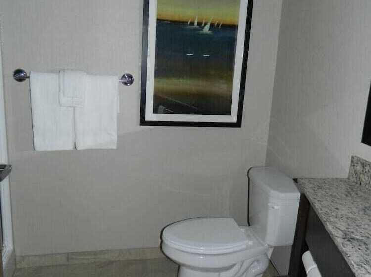 酒店 Brookstone Lodge & Suites