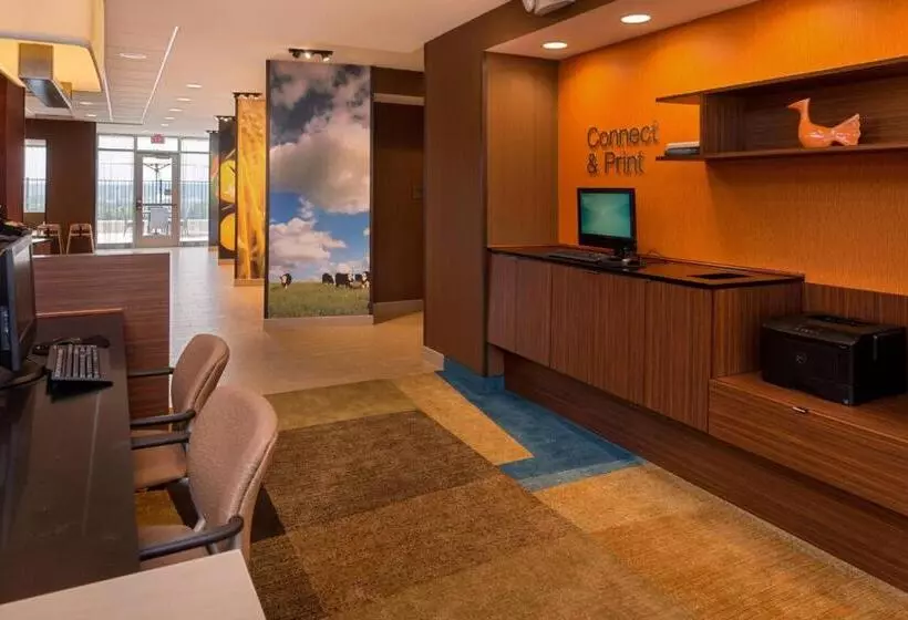 ホテル Fairfield Inn & Suites By Marriott Huntington