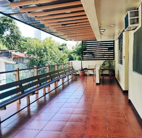 Hotel Goland Pension House & Dormitory By Sms Hospitality