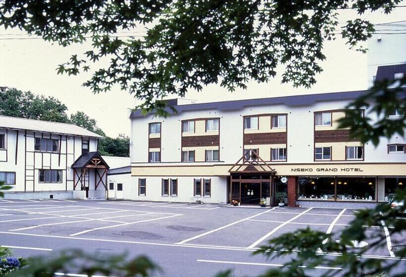 בית מלון כפרי Niseko Grand