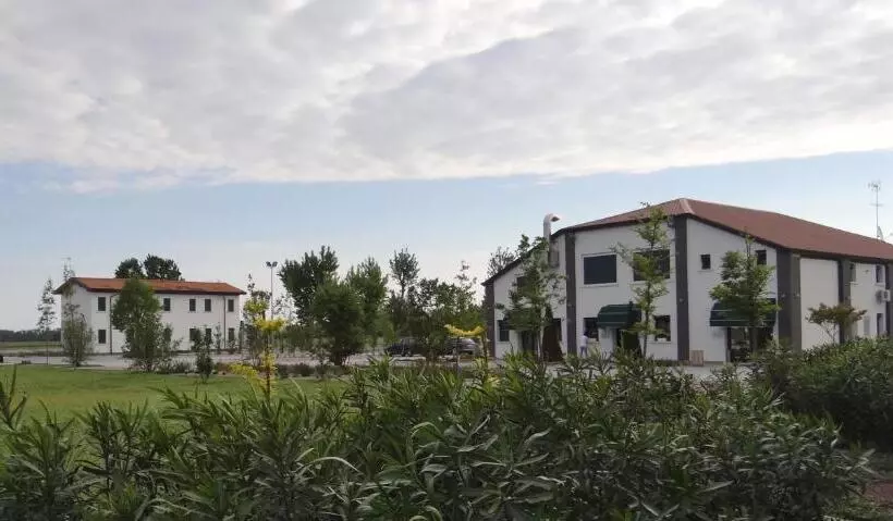 Hotel Oasi Bianca
