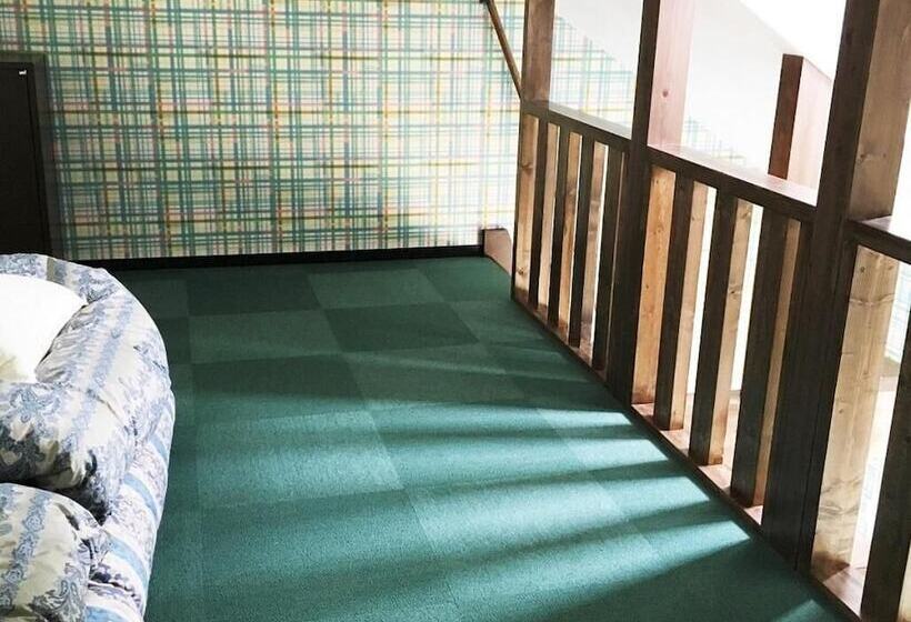 Petit Hotel Blanc Fleur