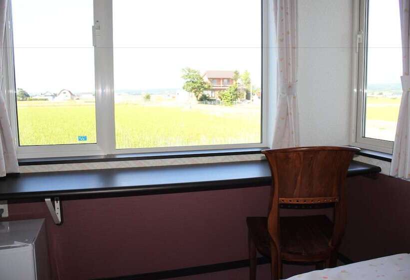 Petit Hotel Blanc Fleur