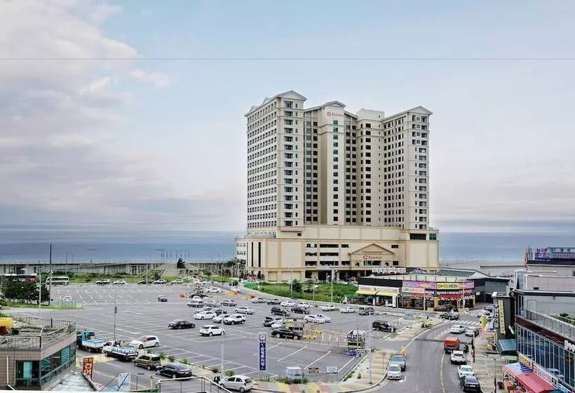 Hotelli Ramada By Wyndham Gangwon Sokcho