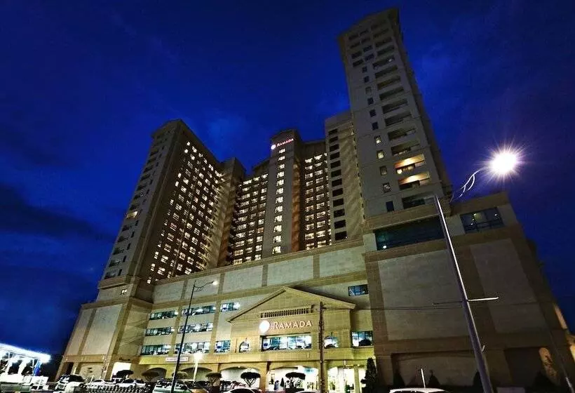 Hotelli Ramada By Wyndham Gangwon Sokcho