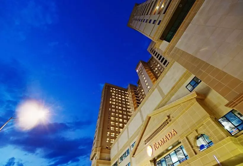 Hotelli Ramada By Wyndham Gangwon Sokcho