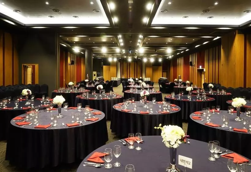 Hotelli Ramada By Wyndham Gangwon Sokcho