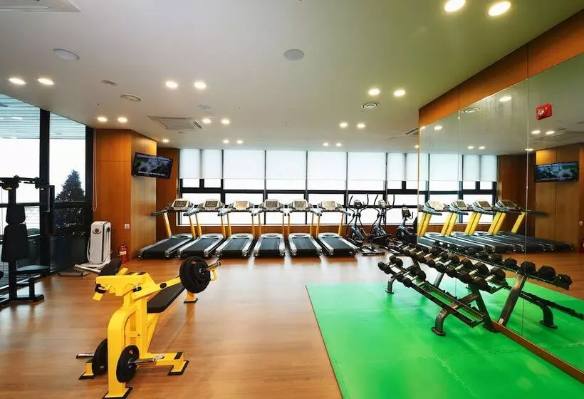 Hotelli Ramada By Wyndham Gangwon Sokcho