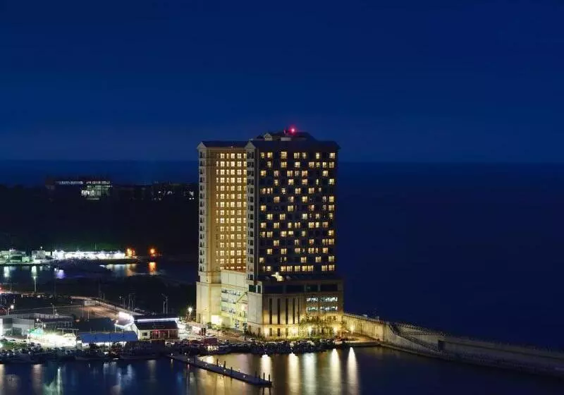 Hotelli Ramada By Wyndham Gangwon Sokcho