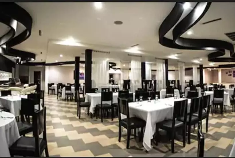 هتل Regent Star