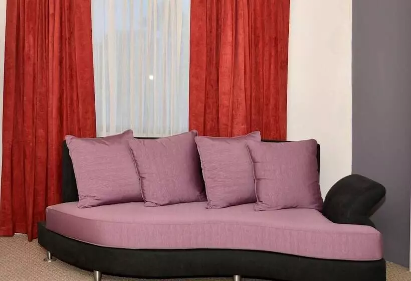 هتل Regent Star