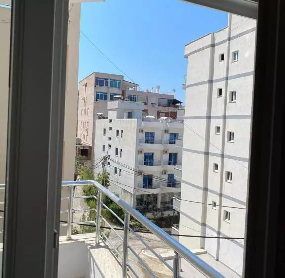 ホテル Saranda Rooms