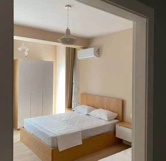 ホテル Saranda Rooms
