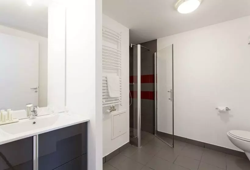 Hotelli Tulip Inn Massy Palaiseau  Residence