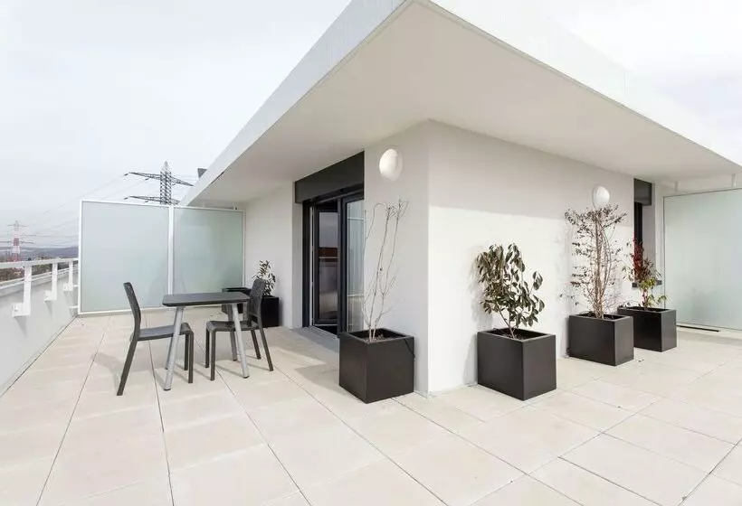 Hotelli Tulip Inn Massy Palaiseau  Residence