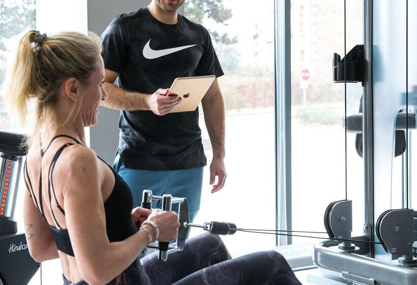 فندق Tulip Inn Massy Palaiseau  Residence