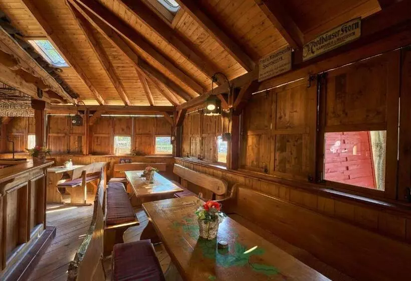 Landhotel Brauner Hirsch
