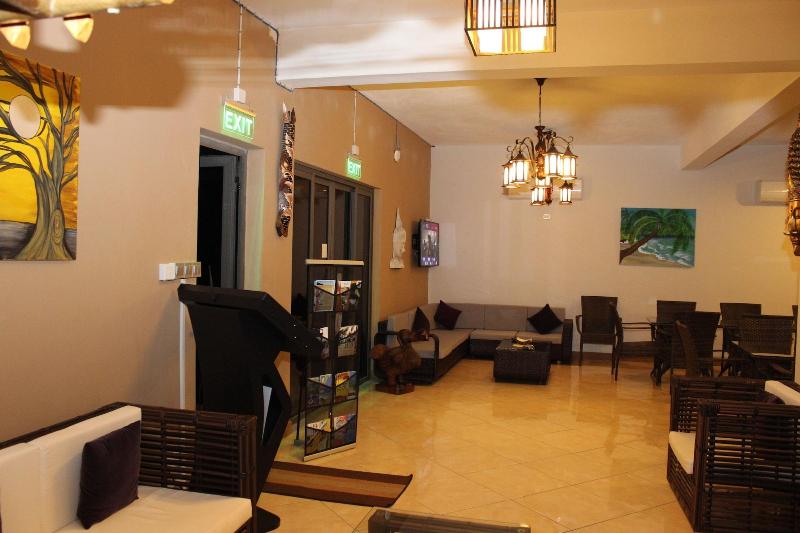 L'oiseau De L'océan