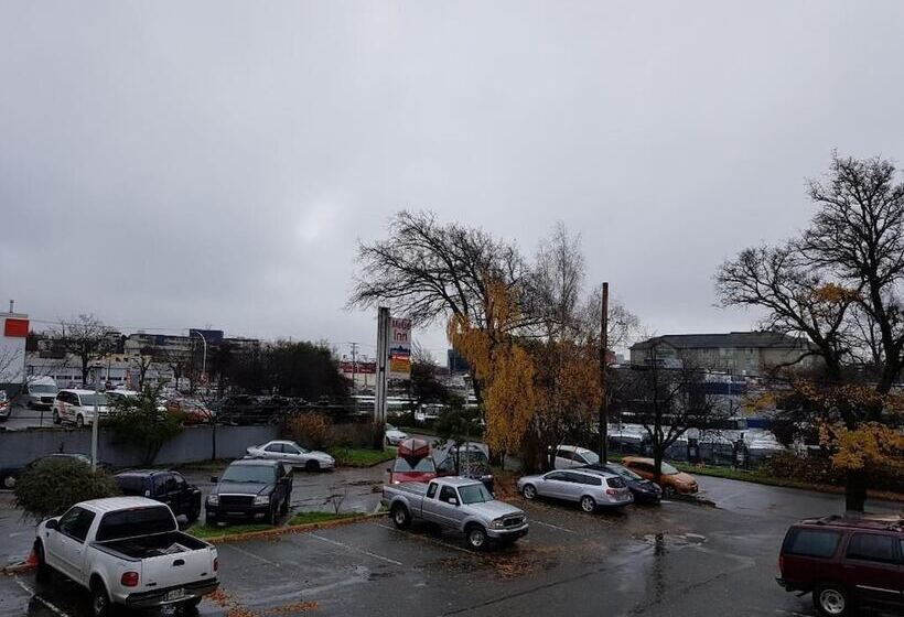 汽车旅馆  Metro Inn