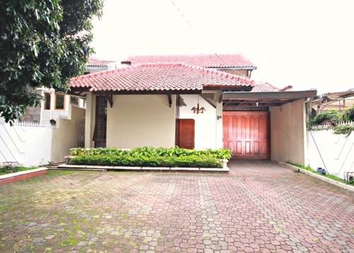 펜션 De Kapten Cottage Setiabudi