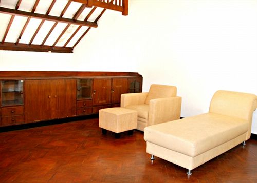 펜션 De Kapten Cottage Setiabudi