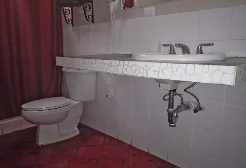 President House Hotel   Hostel
