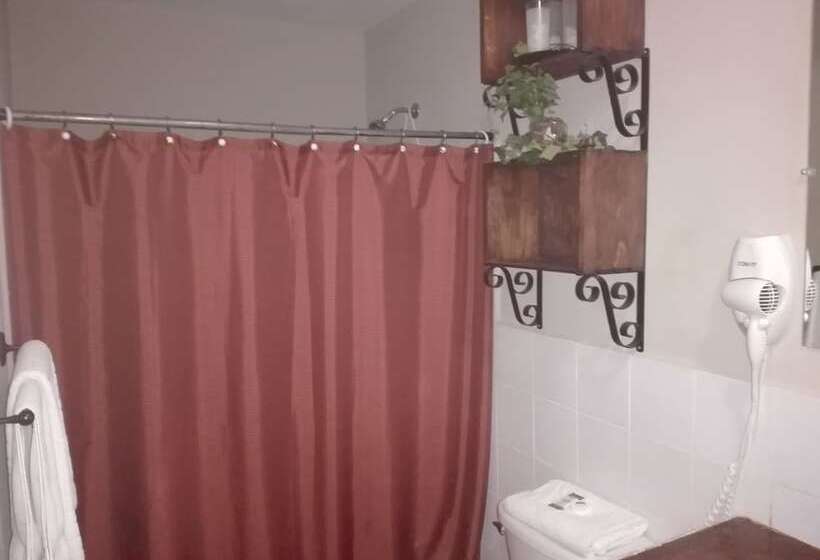 President House Hotel   Hostel