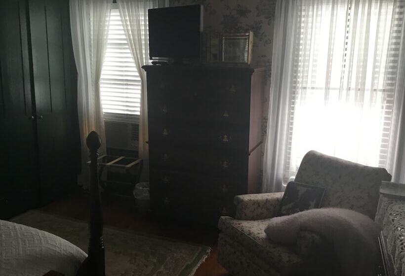 Riffles And Runs B & B