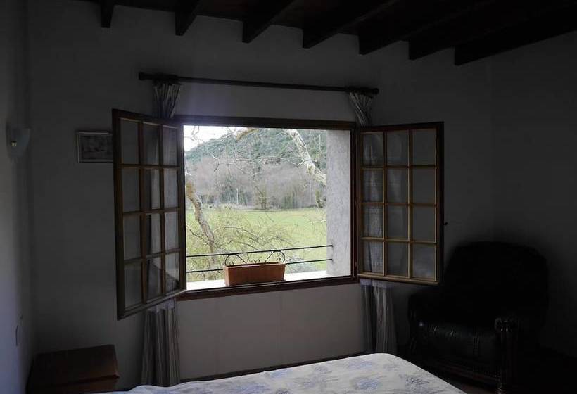 ベッドアンドブレックファースト Chambres D Hôtes Domaine De Pélissols