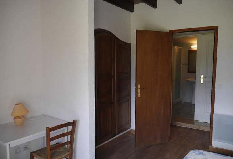 مبيت وإفطار Chambres D Hôtes Domaine De Pélissols