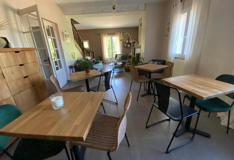 ベッドアンドブレックファースト Chambres D'hôtes La Bastide St Julien