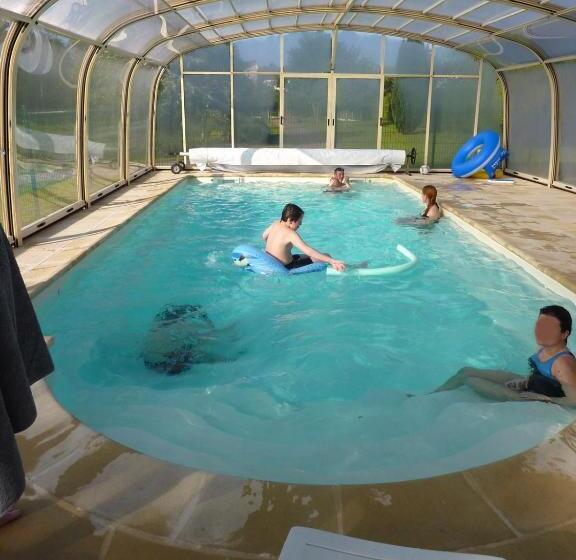 مبيت وإفطار La Grimodière