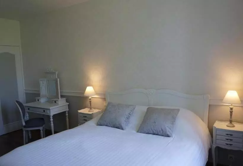 Aamiaismajoitus (B&B) Manoir 1685 Saint Malo