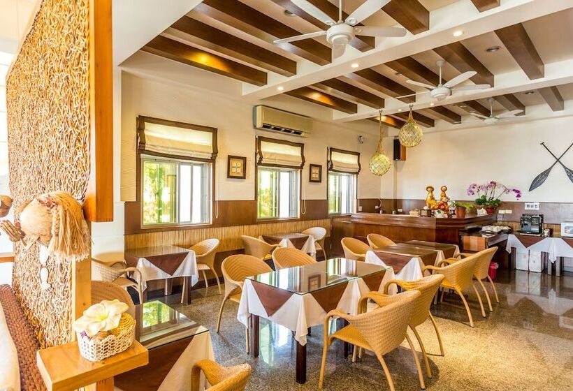 تختخواب و صبحانه Beachcastle & Sea View Villa