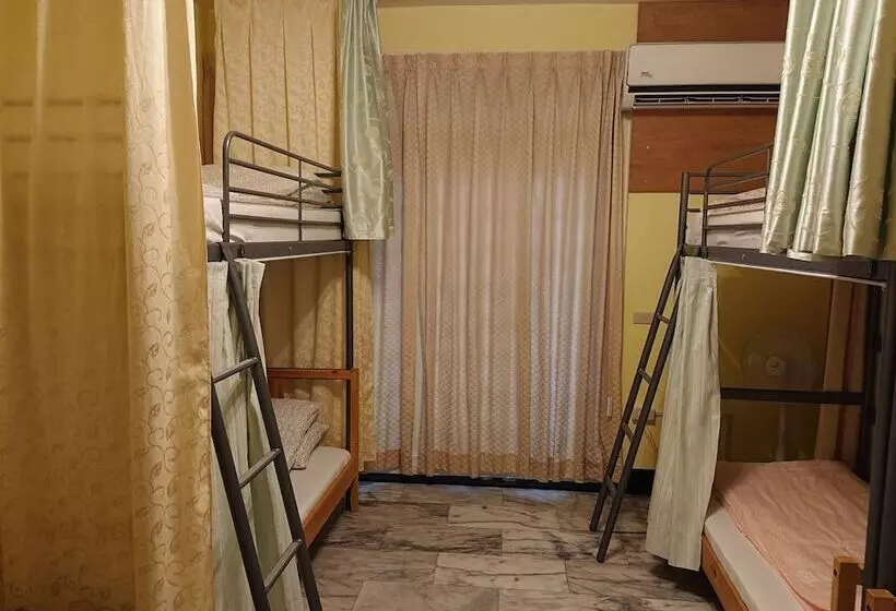 Beginning Guesthouse   Hostel
