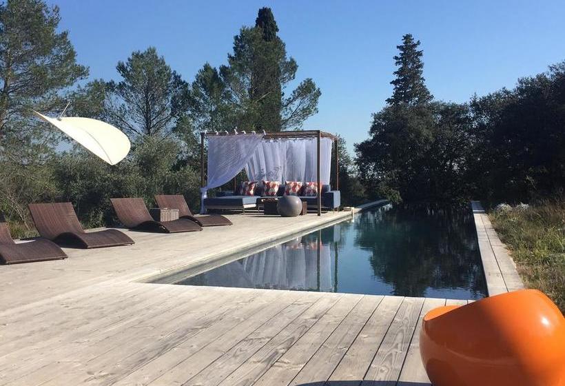 Bien Loin D Ici Spa B&b