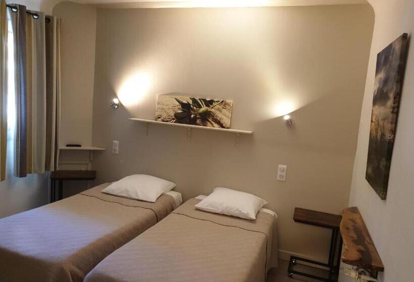 ホテル Au Relais Provencal