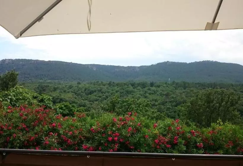 ホテル Au Relais Provencal