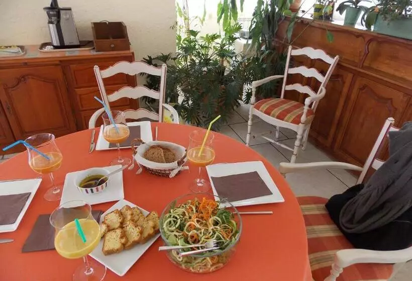 ホテル Au Relais Provencal