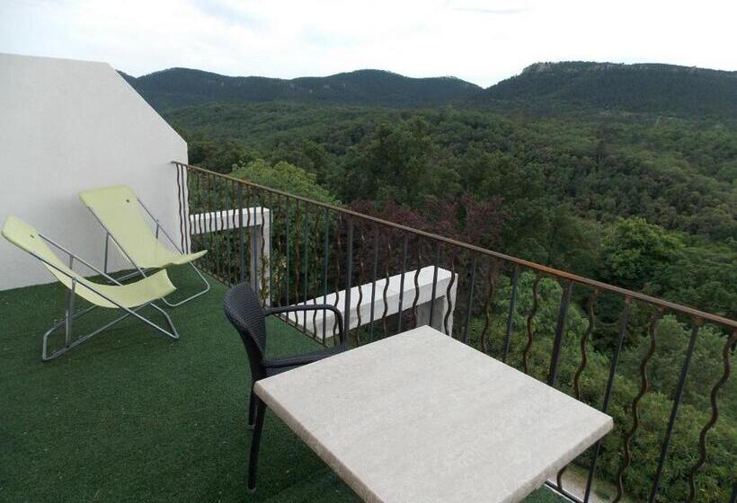 ホテル Au Relais Provencal