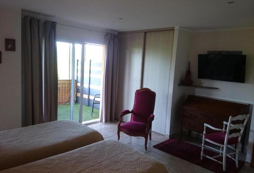 ホテル Au Relais Provencal