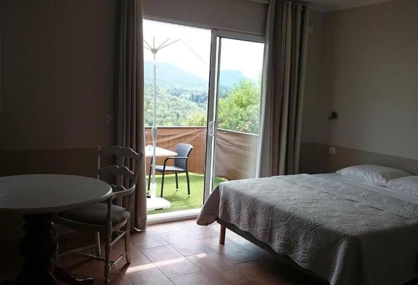 ホテル Au Relais Provencal