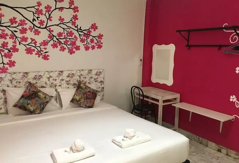 هتل I Talay Lodge Boutique