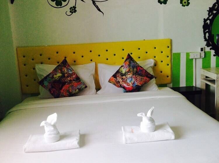 هتل I Talay Lodge Boutique